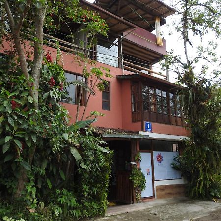 Biohostal Mindo Cloud Forest Exterior photo