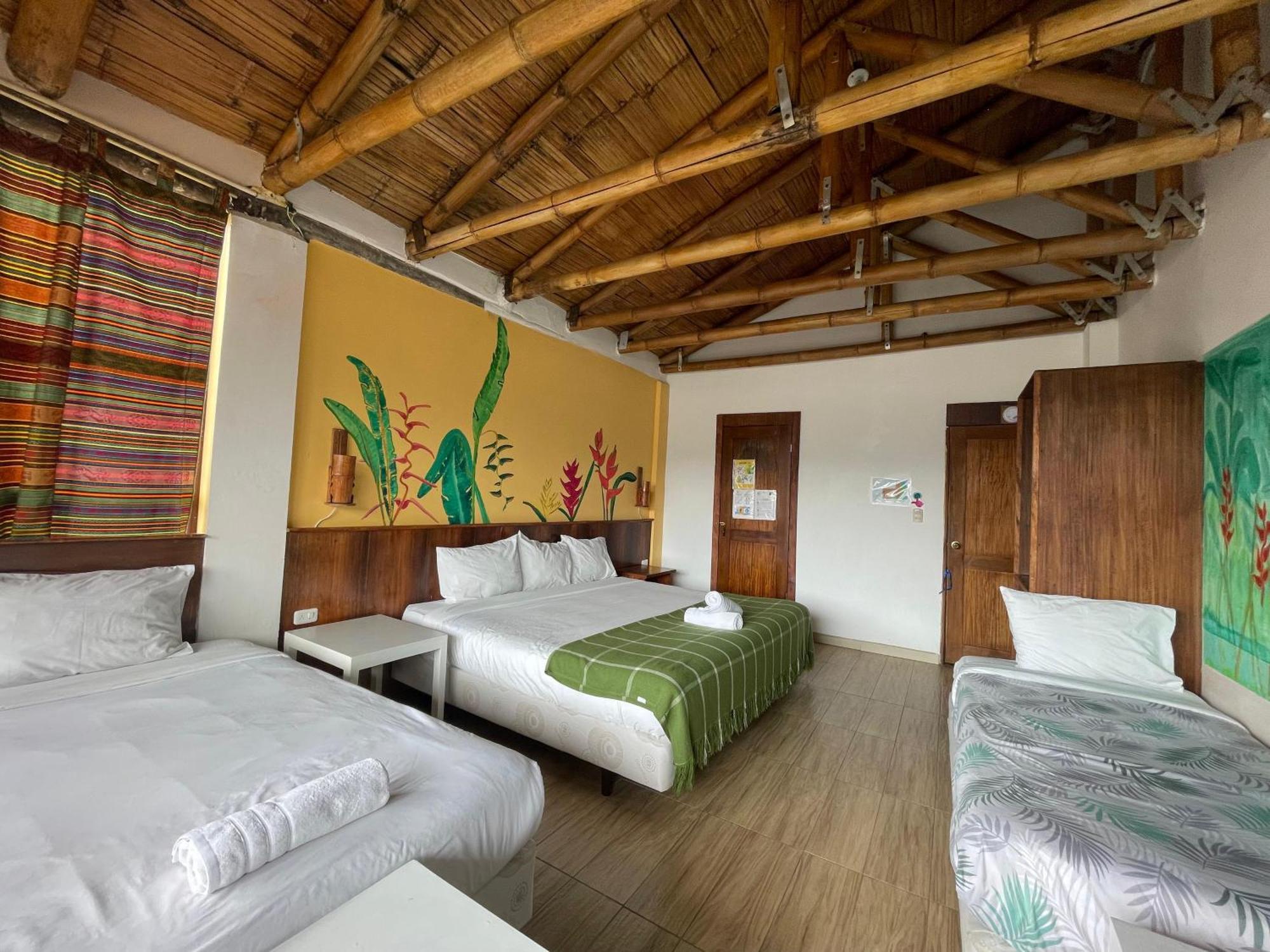 Biohostal Mindo Cloud Forest Exterior photo